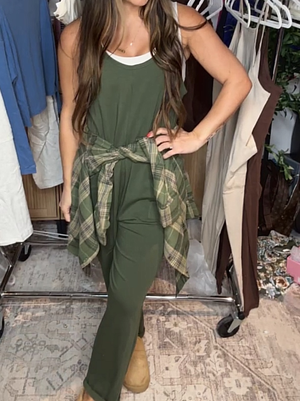 Zenana NWOT Olive Spaghetti
Strap Pocketed Jumpsuit
Romper Size S/M Relaxed Fit